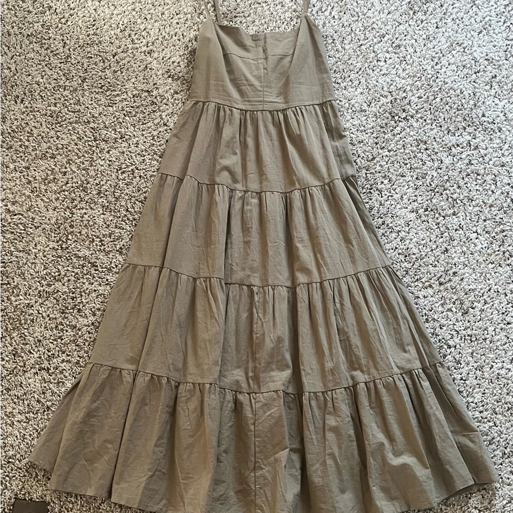 Chic Olive Green Tiered Maxi Dress